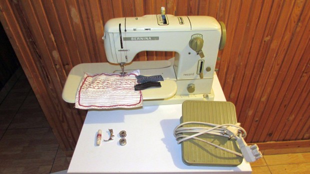 Ritkasg**** Bernina Record 730 tp. 21 progis Svjci varrgp ****