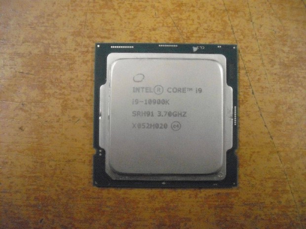 Ritkasg!!! i9 10900K s1200 CPU!