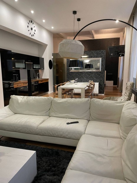 Riverloft lakóparkban 100 nm-es, 1+2 szobás, luxus lakás kiadó