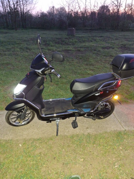 Rks Eco Rider-MX Elektromos robogó