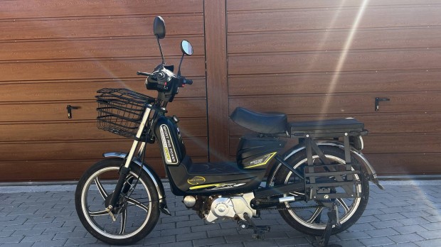 Robban motoros kerkpr  Fh 50-kl