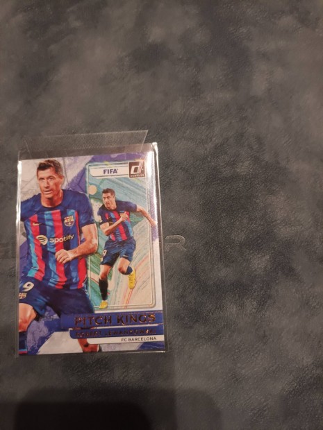 Robert Lewandowski Pitch Kings Panini Donruss focis krtya Barcelona