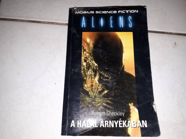 Robert Sheckley - Aliens - A hall rnykban