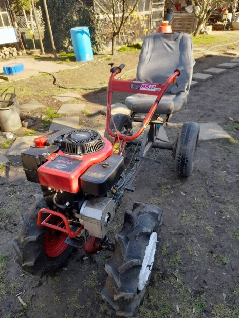 Robi 250t elad 