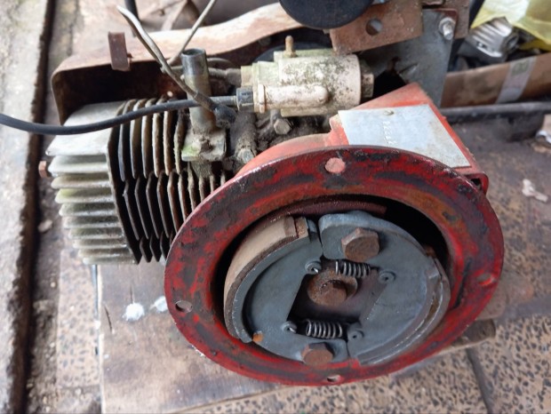 Robi 50 motor alkatrsznek