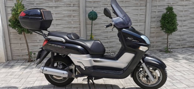 Robog Yamaha xc300 