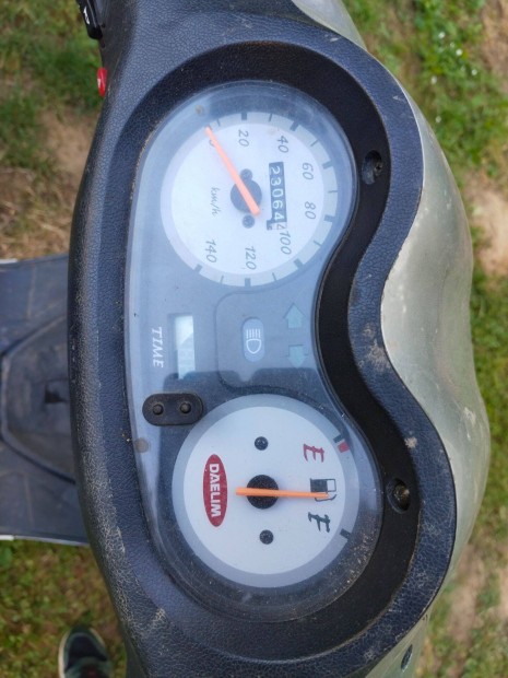 Robog alkatrsz Daelim Otello 125cm3 4 tem