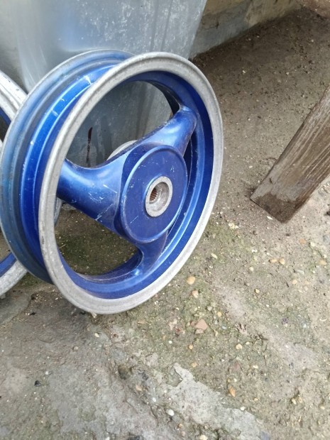 Robog� felnik elad�k 