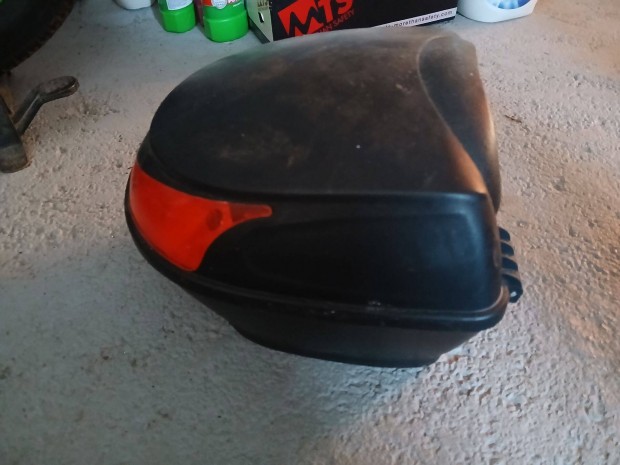 Robog kerkpr doboz elad