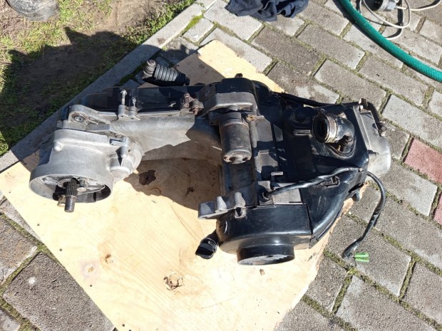 Robog� motor 50ccm 139Qmb