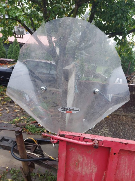 Robog plexi szlvd 
