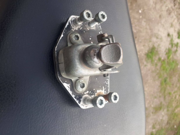 Robogóra, kerékpárra vonohorog eladó!