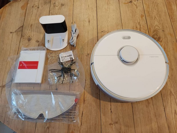 Roborock S5 Max robotporszívó feltörlőfunkcióval