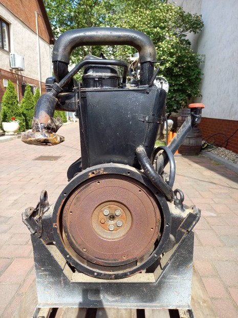 Robur LO Motor Benzines Original !!!