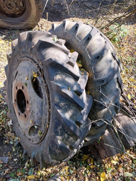 Robur kerék Mtz re is 7.50-20 as