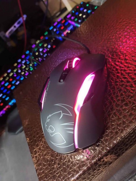 Roccat Kone Aimo Gamer egr