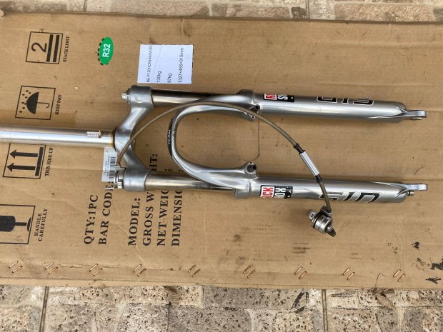 Rock Shox SID teleszkp, kormnyrl lockolhat