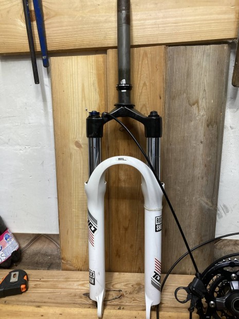 Rock shox air+ epikon 2db telo Sarkadi Andrsnak