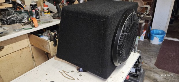Rockford Fosgate P2D2-12 zárt mélyláda 400/800 watt autóhifi
