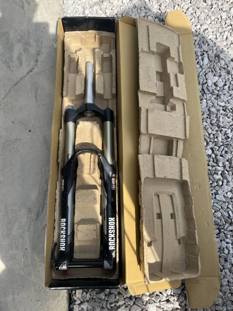 Rockshox lyrik teleszkp dh dirt bicikli 