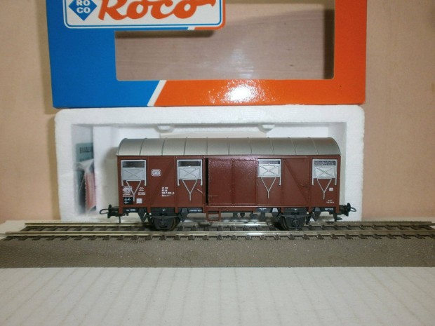 Roco 46266 - DB - zárt teher kocsi - H0