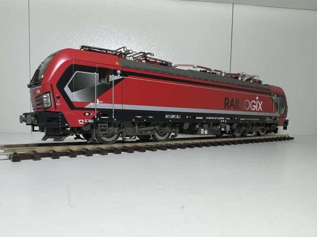 Roco Raillogix Vectron H0 hangos