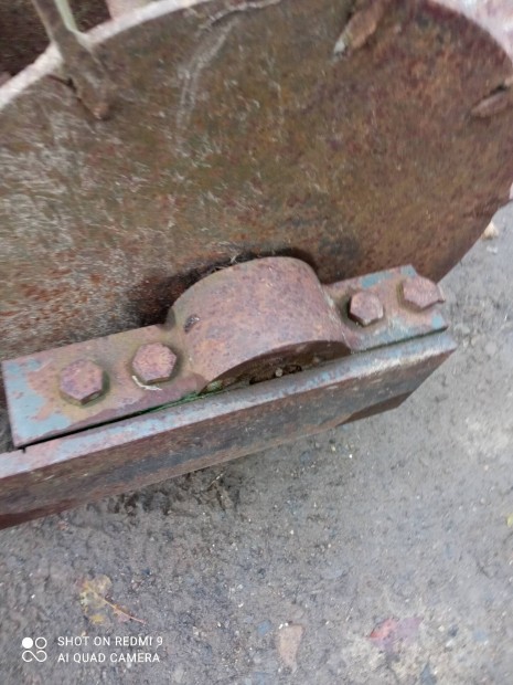 R�gt�r�s kombinator elad� t25/MTZ kateg�ria 