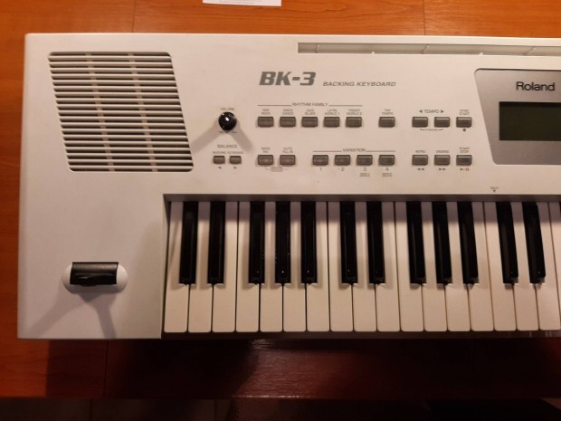 Roland BK-3 Fehr Ritkasg!