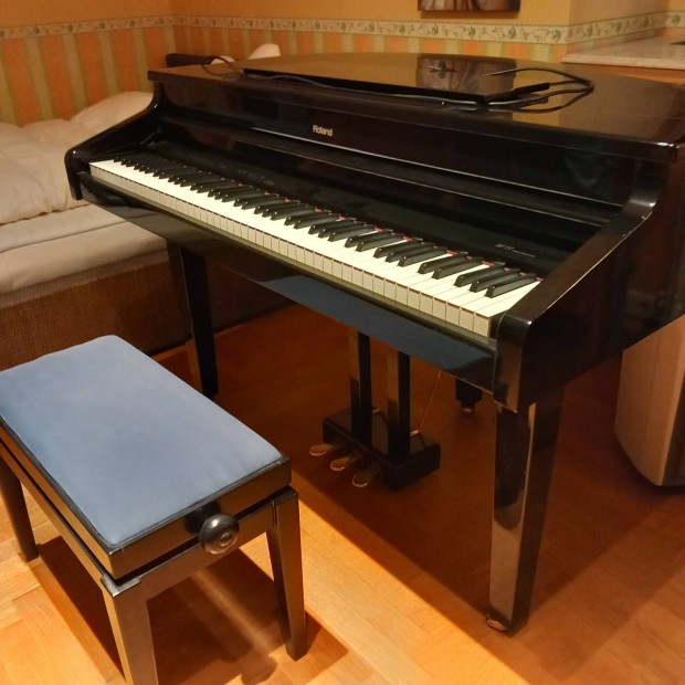 Roland HP737 Digitlis zongora (baby grand piano) szkkel