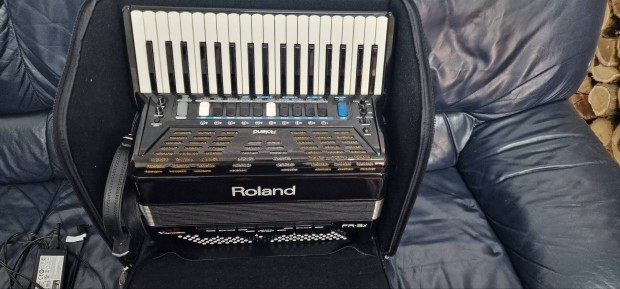 Roland Harmonika