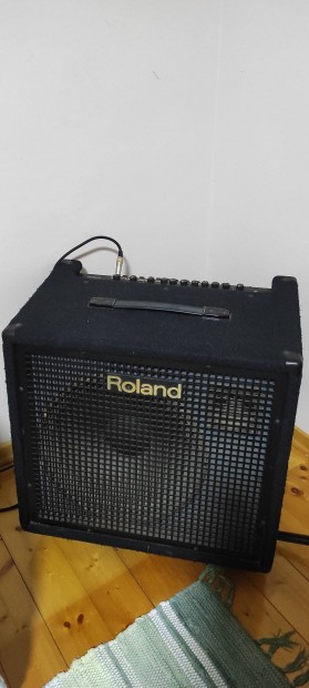 Roland KC500 billentyűs kombó 