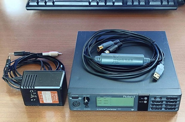 Roland SC-55 MIDI hangmodul, E-MU Xmidi 1X1 USB adapter, gyri tp