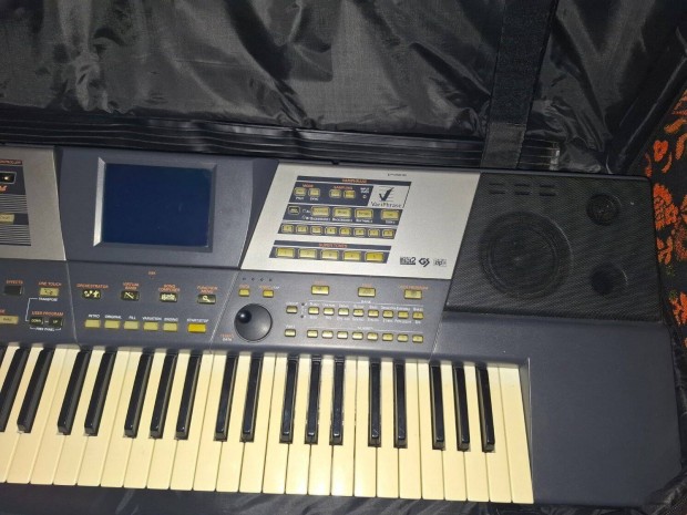 Roland VA-7 USB flopy emultorral, puhatokkal