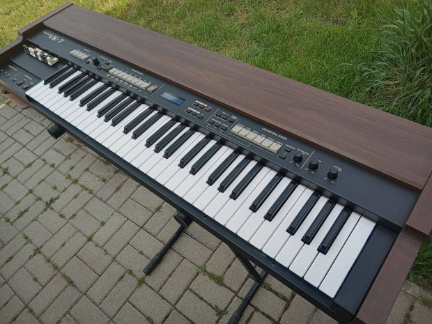 Roland VK 7 orgona Hammond kln