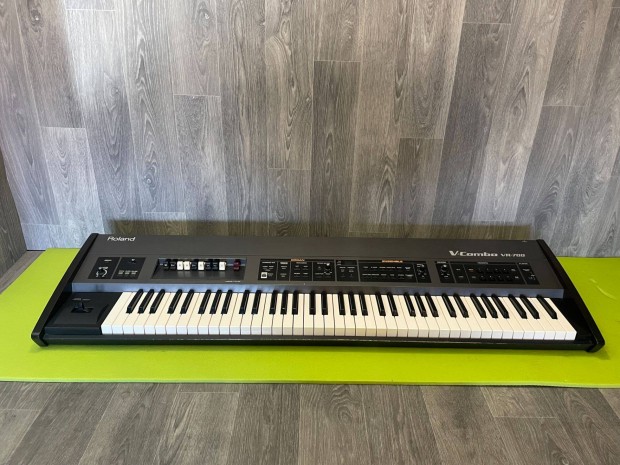 Roland V-combo Vr700. Beszmtsi lehetsggel, rtkegyeztetssel!