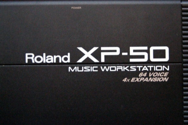 Roland XP-50 szintetiztor, zenei munkalloms