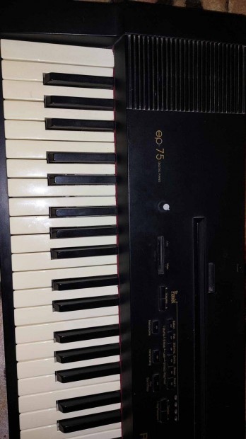 Roland ep - 75 digitlis zongora, eredeti gyri adaptervel, pedlval