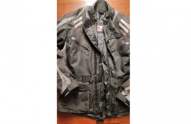 Roleff motorskab�t