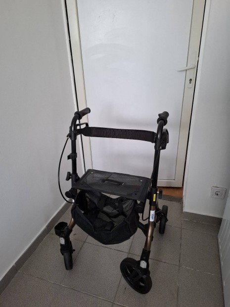Rollator nmet gyrtmny