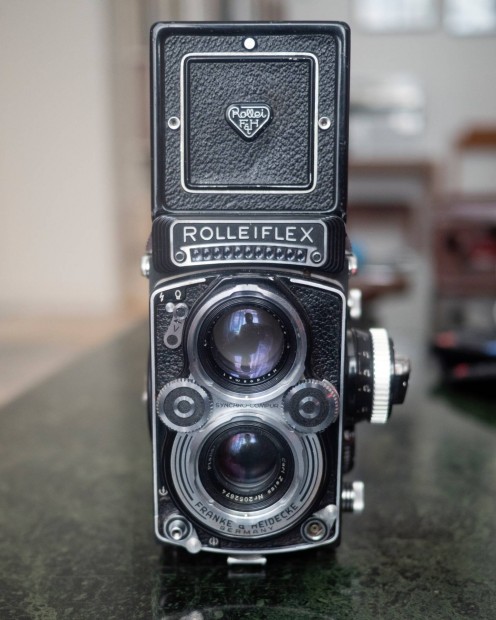 Rolleiflex 3.5f planar 75mm f3.5