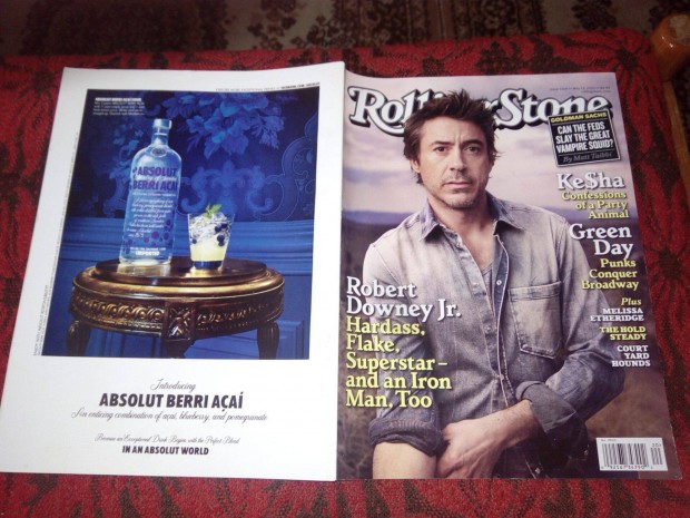 Rolling Stone Magazine 1104 (2010 Mjus): Robert Downey Jr. elad!