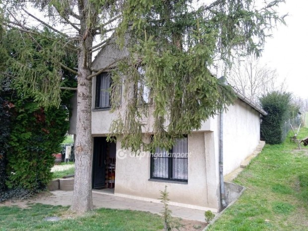 Romándi eladó 61 nm-es ház