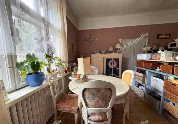 Romantikus 136 m2-es tgla hz a Belvrosban