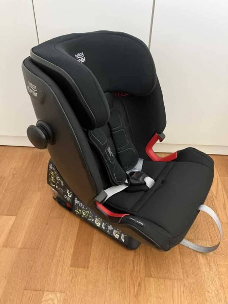 Römer Britax Advansafix IV R autósülés (9-36 kg) fekete