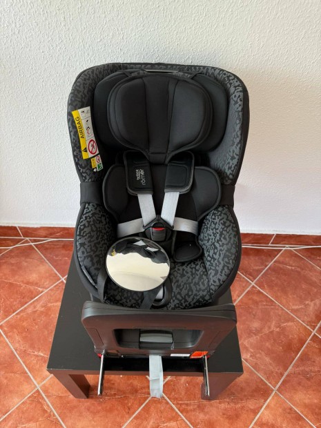 Römer Britax Dualfix -i Size gyerekülés (0-4 éves korig)