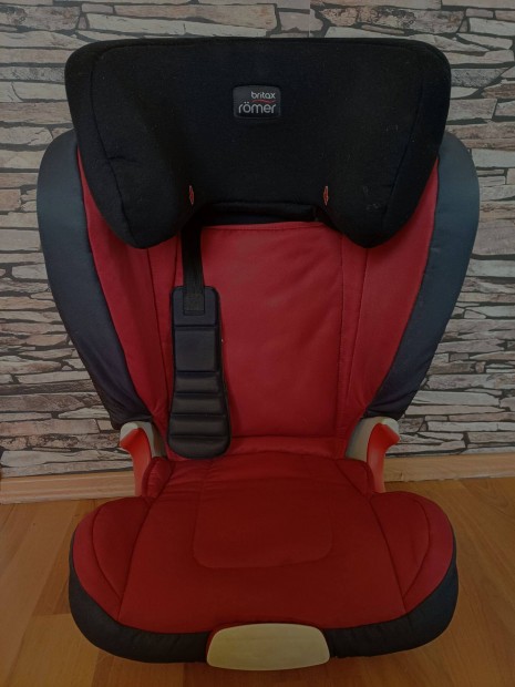 Römer Kid XP autós gyerekülés (15-36 kg)