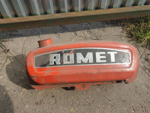 Romet Kadet tank