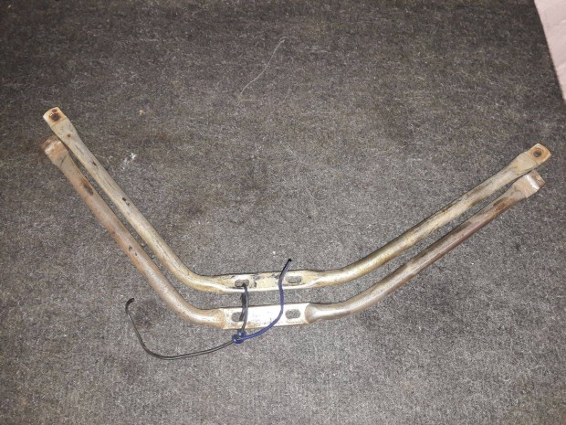 Romet Komar 3 gy�ri els� s�rv�d� merev�t� szett