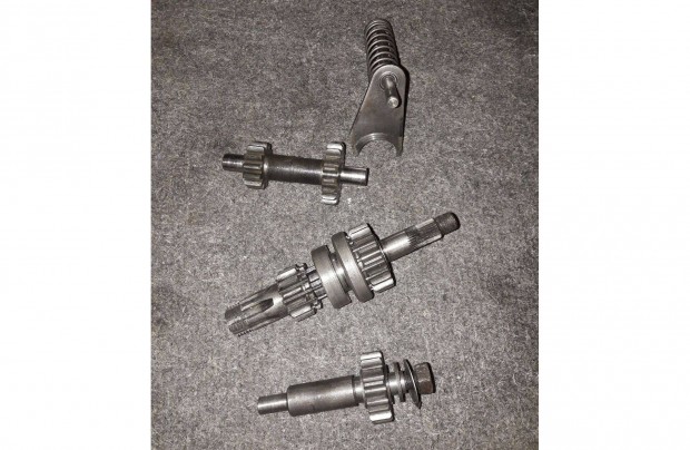 Romet Komar 3 komplett v�lt� szett elad�