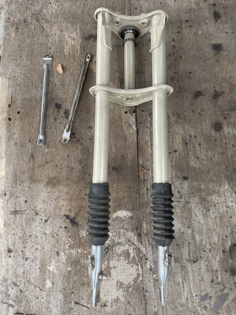 Romet Komr feljtott els teleszkp